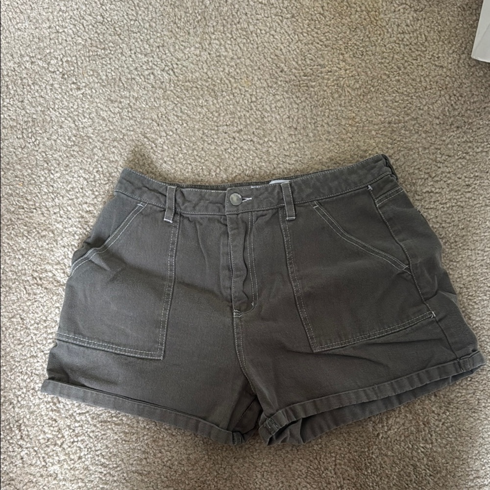 RSQ Gray Cargo Shorts Casual Style